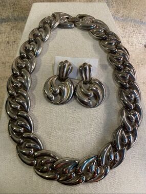 Vintage Silver Plated Statement Necklace & Pierced Earrings Set 17”